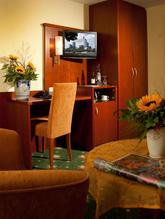 Hotel Restaurant Sonnenhof Weyerbusch Oda fotoğraf