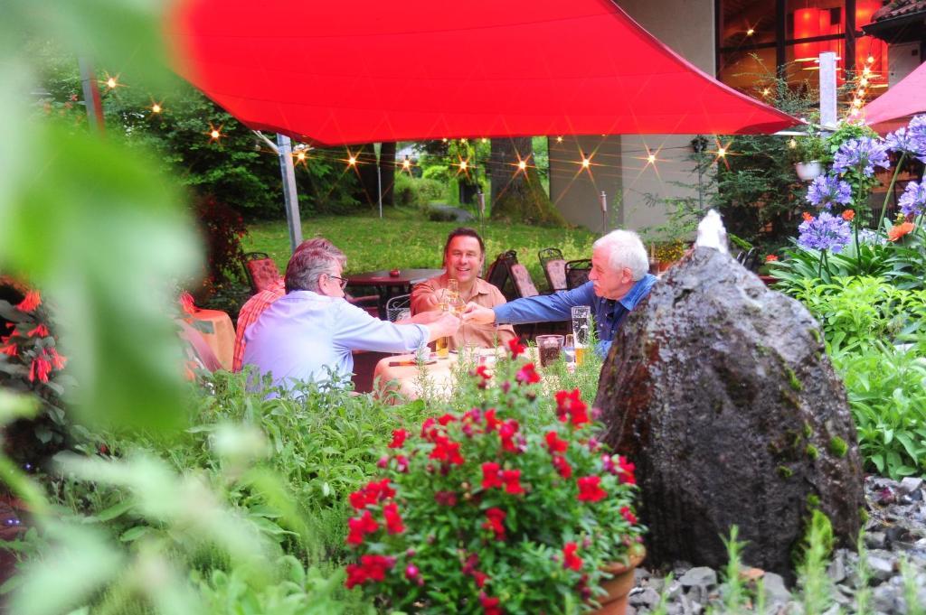 Hotel Restaurant Sonnenhof Weyerbusch Dış mekan fotoğraf