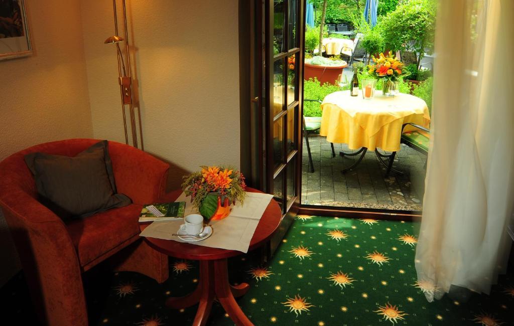 Hotel Restaurant Sonnenhof Weyerbusch Oda fotoğraf
